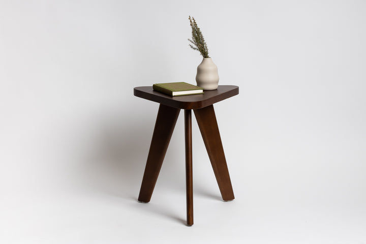 KHW Side Table styled with a lamp and books