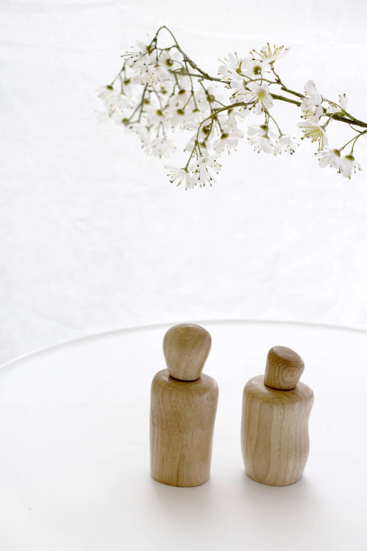 Wavy Salt and Pepper Shakers – Natural or Dark Brown