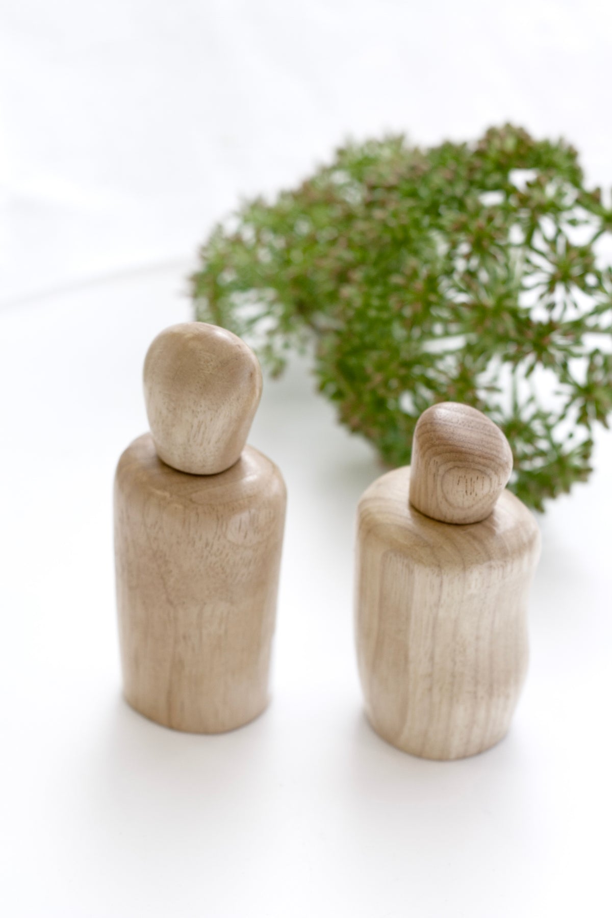 Wavy Salt and Pepper Shakers – Natural or Dark Brown