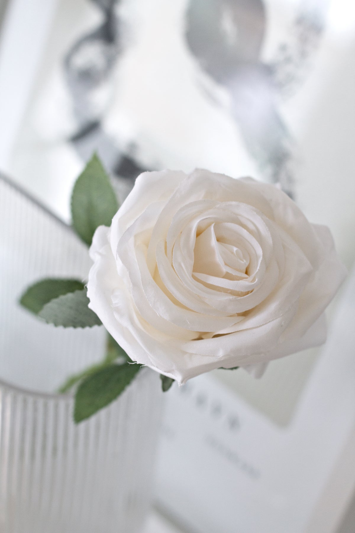 Aida Real Touch Rose, White & Peach 65cm Faux Stem
