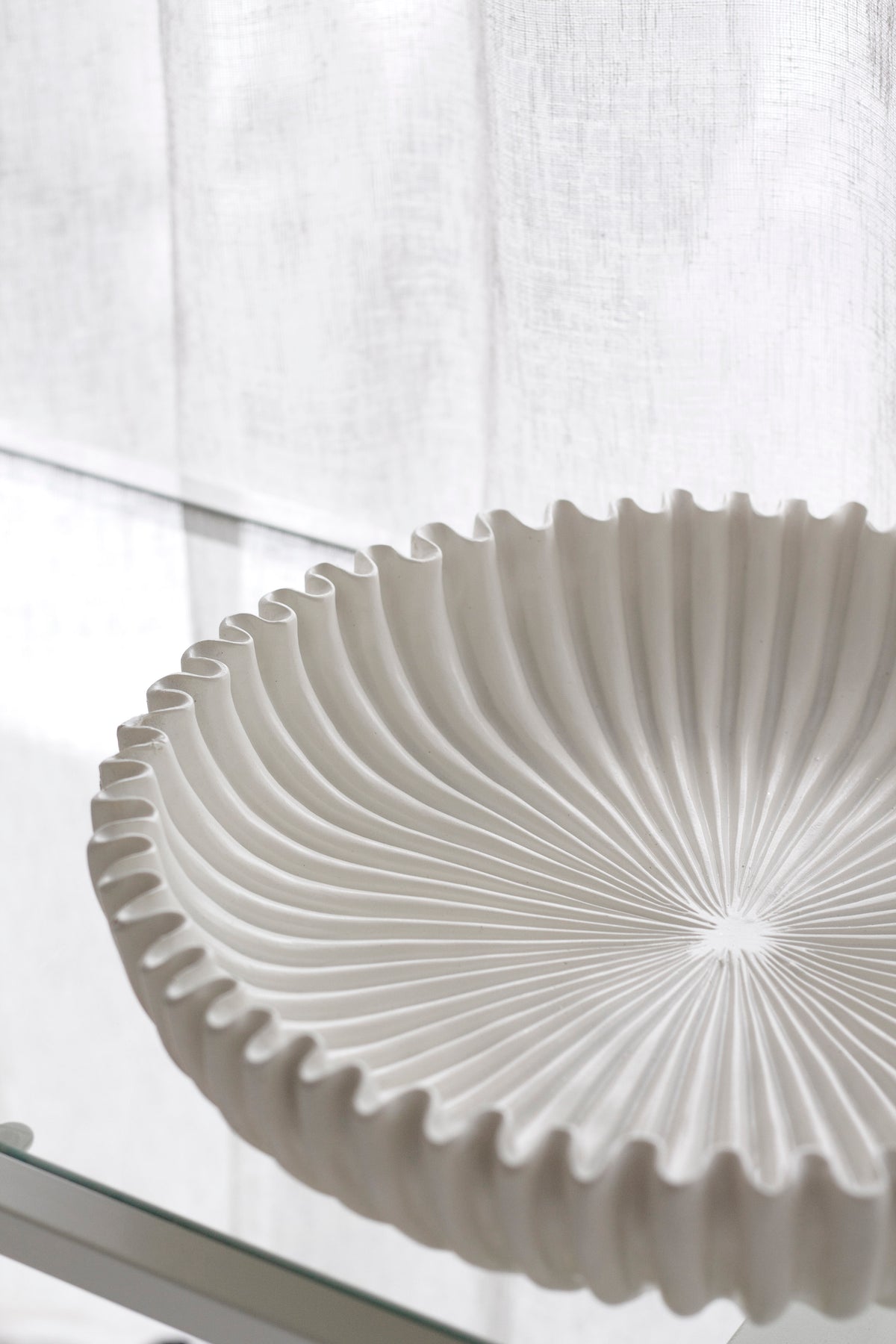 Rome Scalloped Platter – Nude Display Bowl (Large)