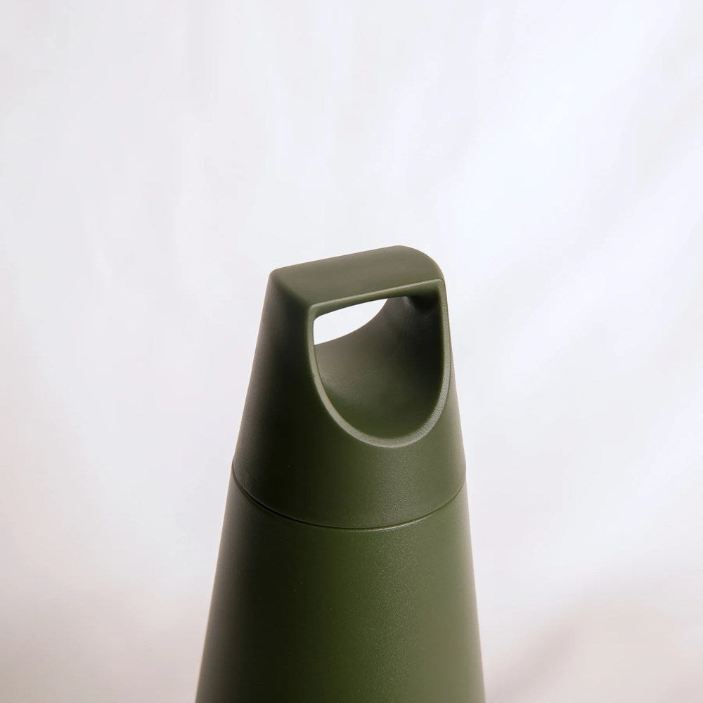 sipTOWER insulated bottle lid and seal detail