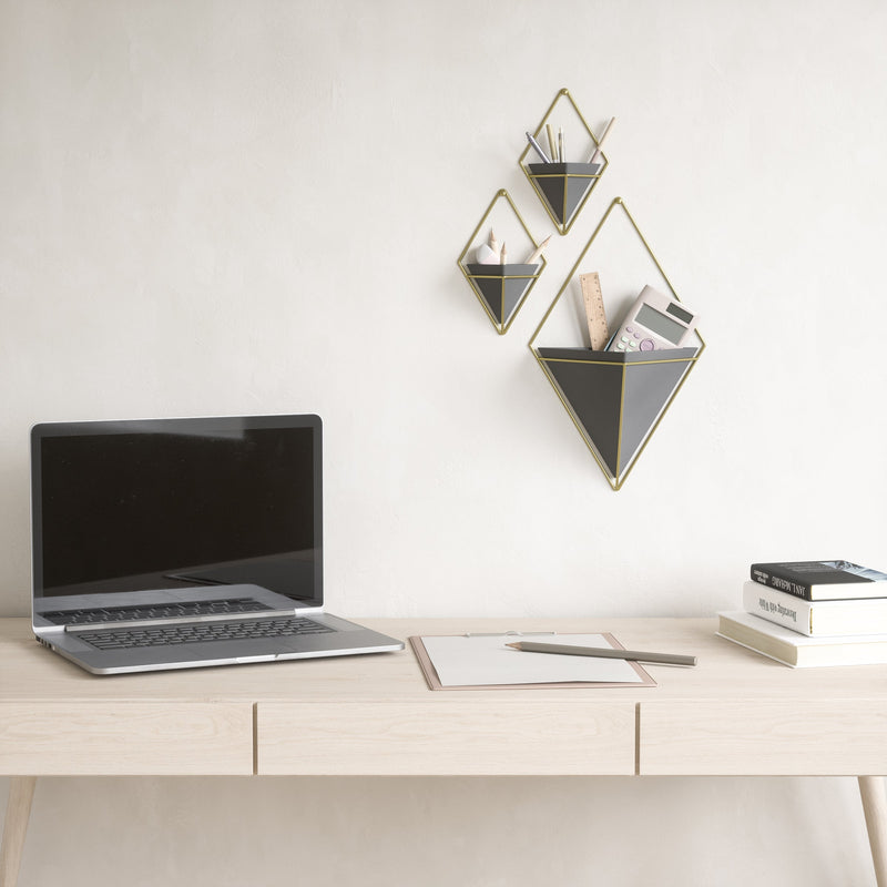 Trigg Wall Vessel