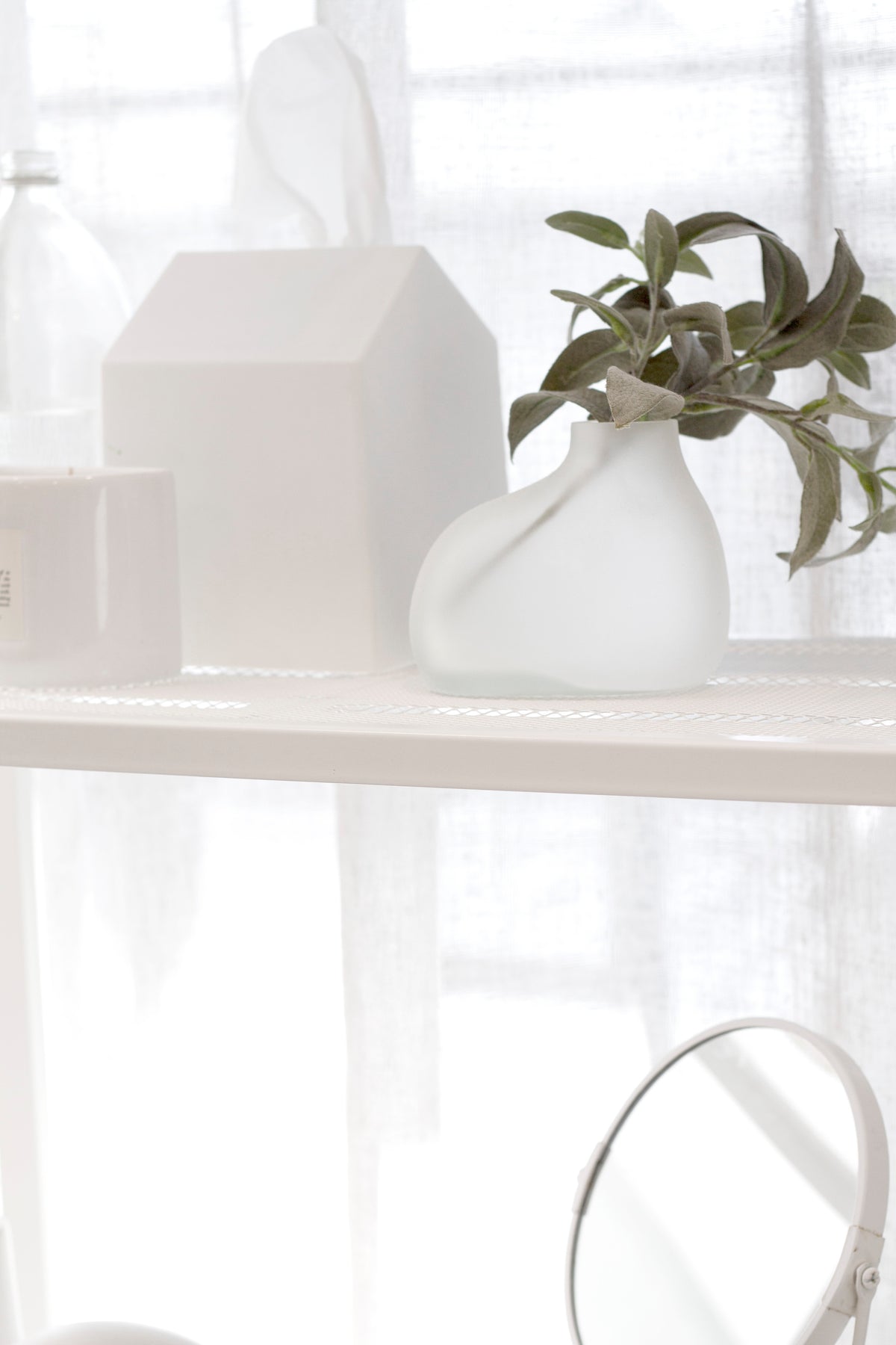 ZAKKIA Bulb Vase Rounded – Frost | Handmade Blown Glass Vase in Matte Finish