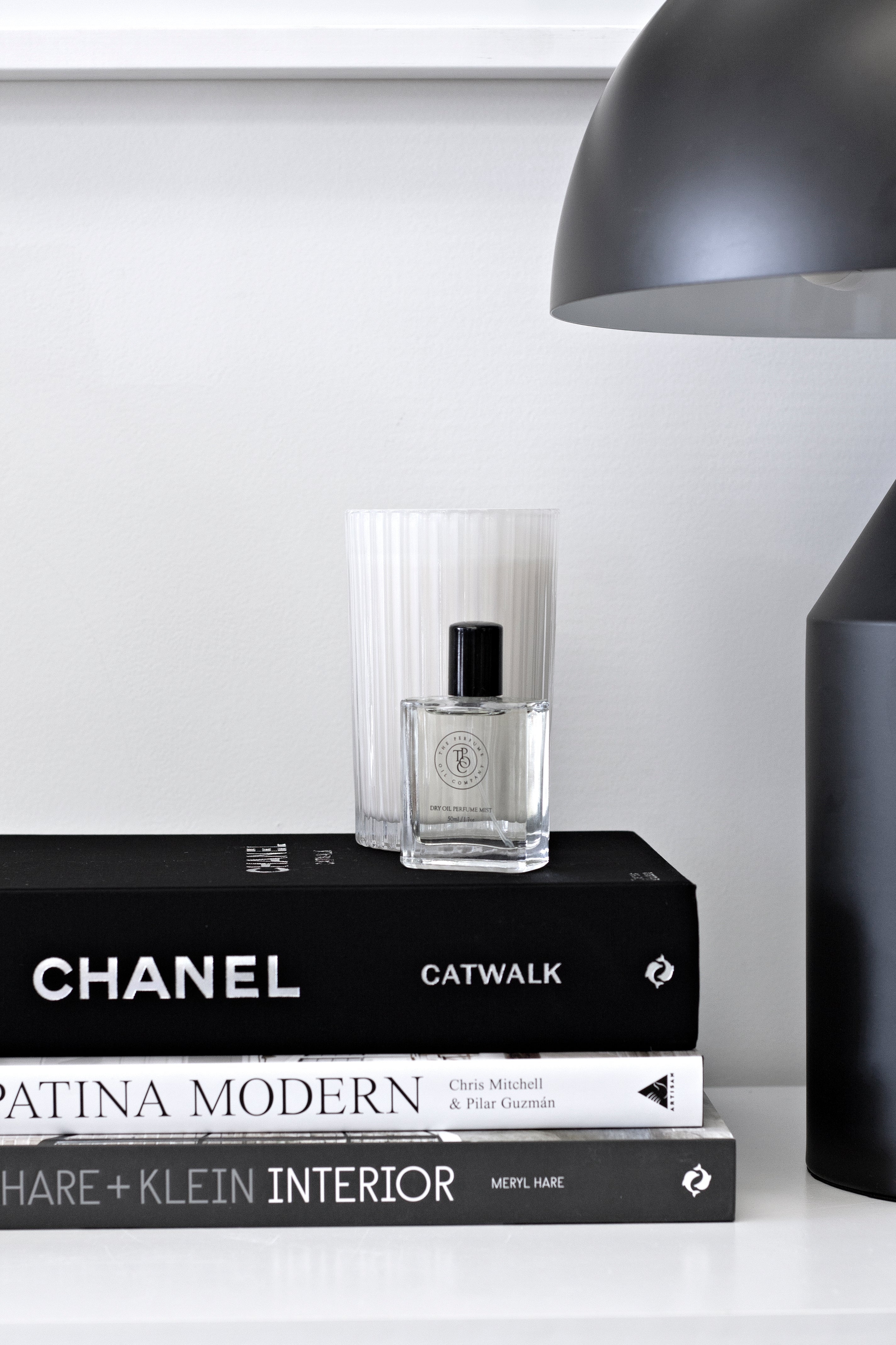 Chanel Catwalk: The Complete Collections Book - Flux