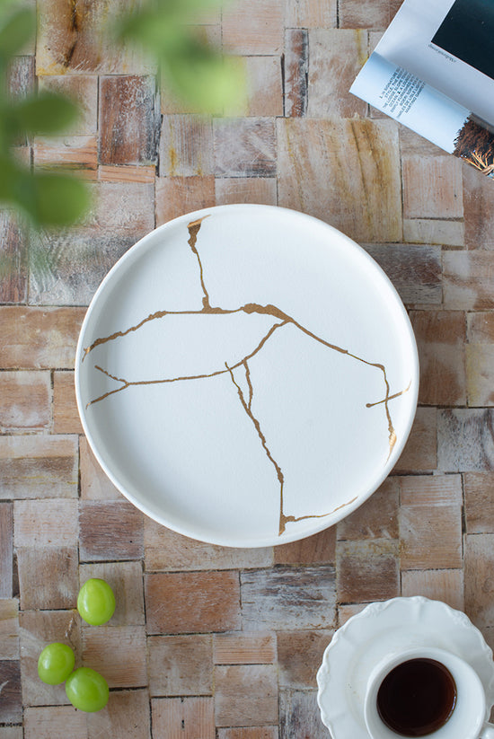 Kintsugi-Look Porcelain Plate Cream