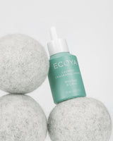 Ecoya wool dryer ball texture detail