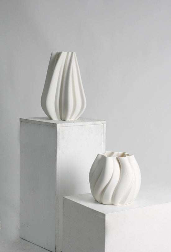 Emmy White 3D Printed Ceramic Vase - Small/Large