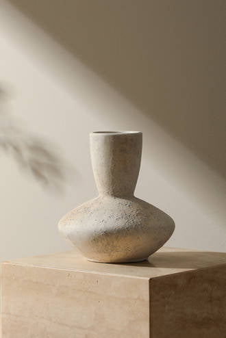 Contour Ceramic Vase