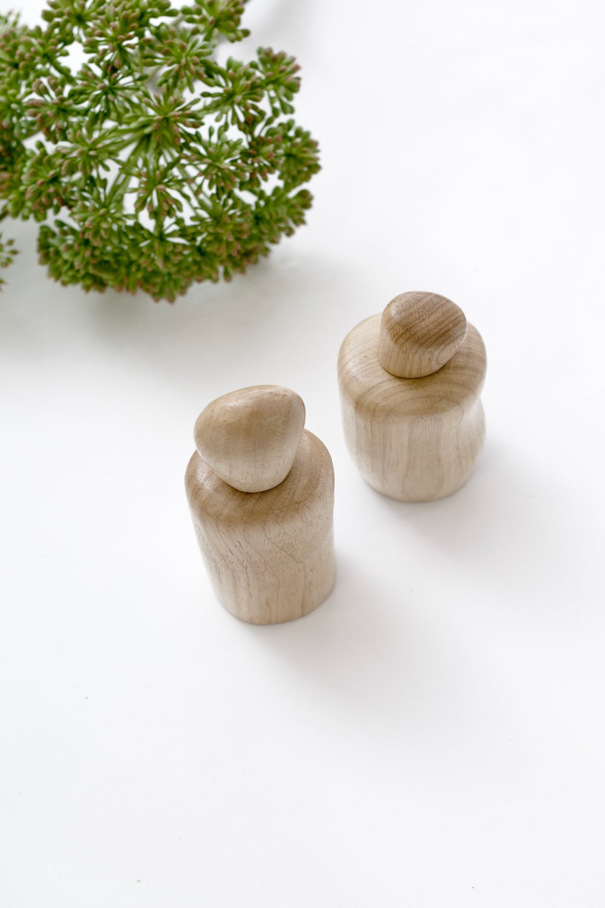 Wavy Salt and Pepper Shakers – Natural or Dark Brown