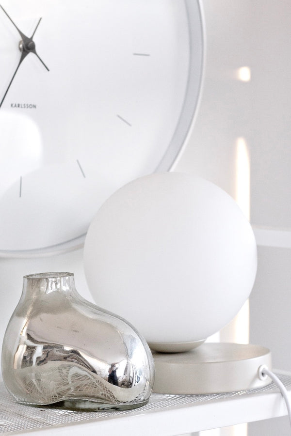 ZAKKIA Bulb Vase – Rounded Silver | Handmade Blown Glass Vase for Single Stems