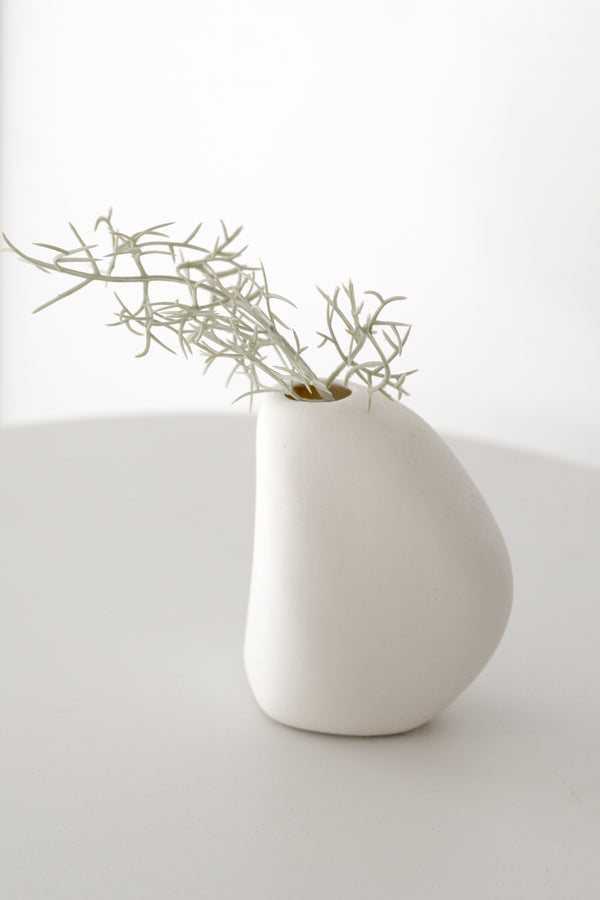 Harmie Vase - Pod - White / Black