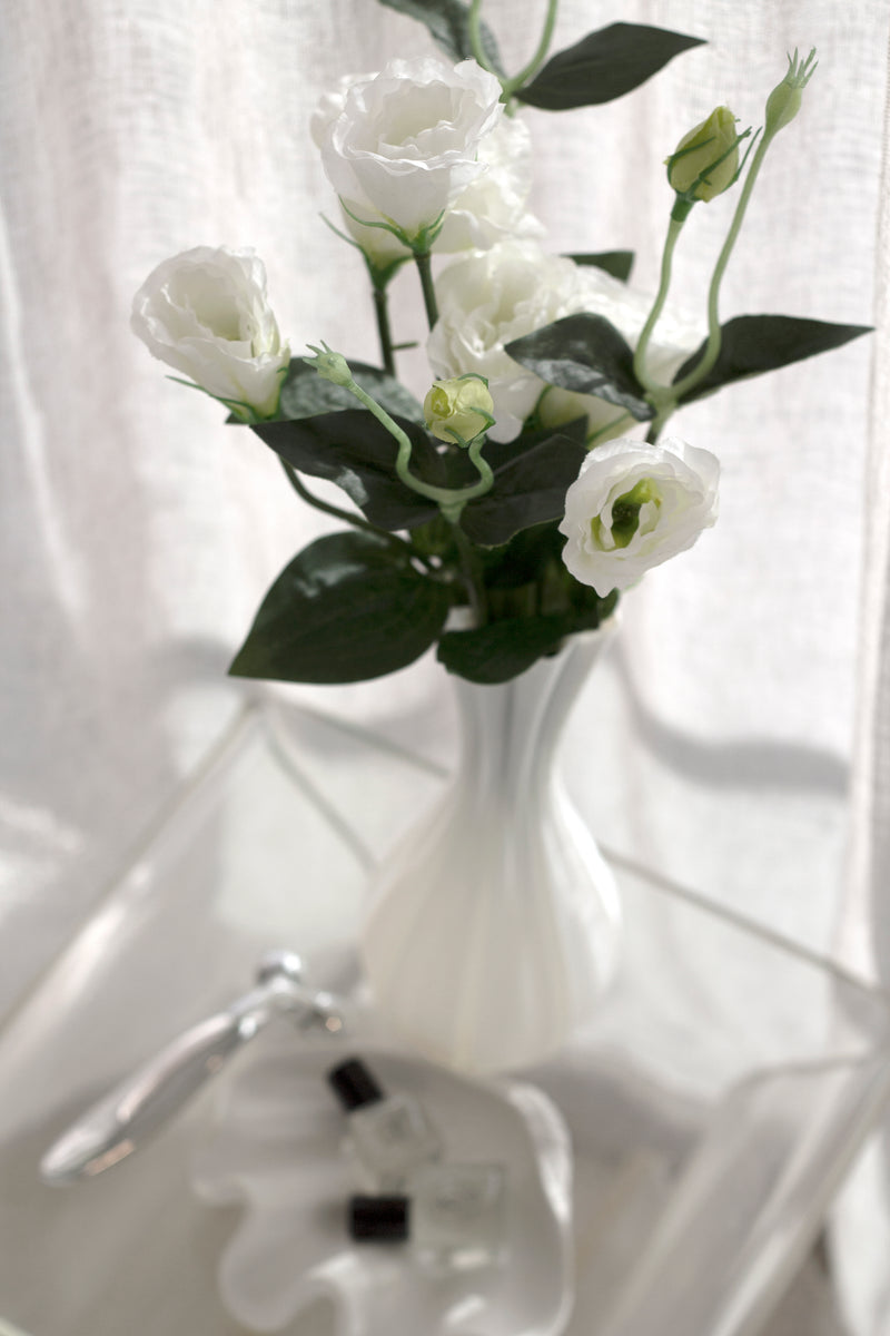 White Lisianthus / Eustoma