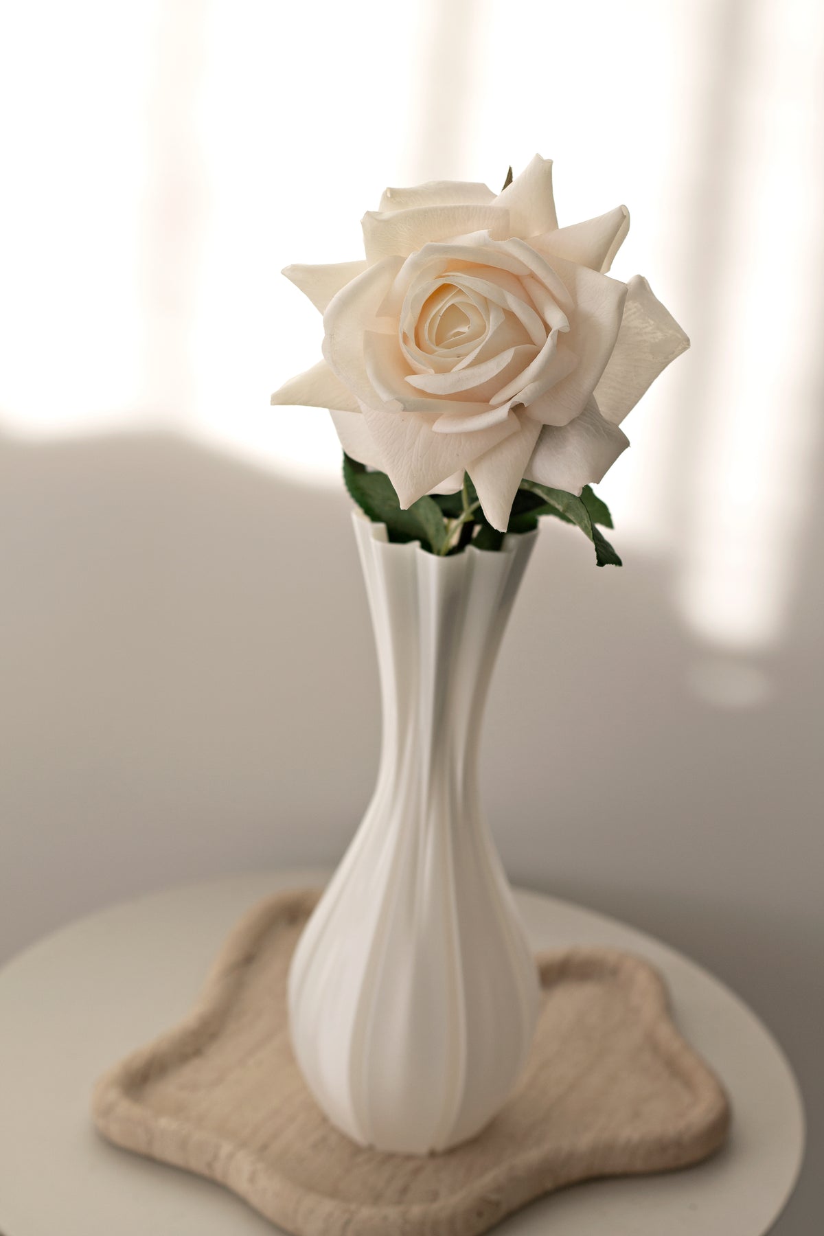 Aida Real Touch Rose, White & Peach 65cm Faux Stem