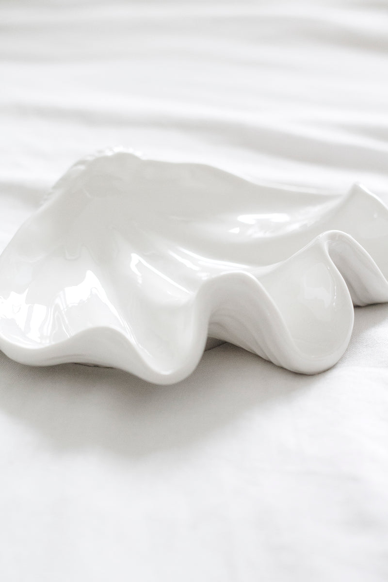 White Ceramic Clam Tray