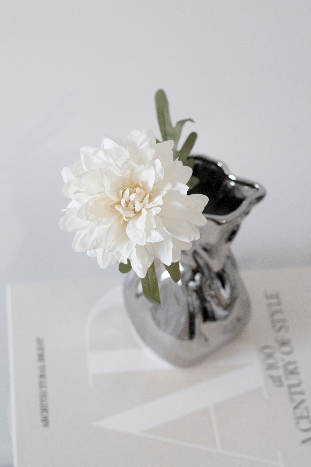 Cottage Dahlia Stem, White 38cm Faux Flower