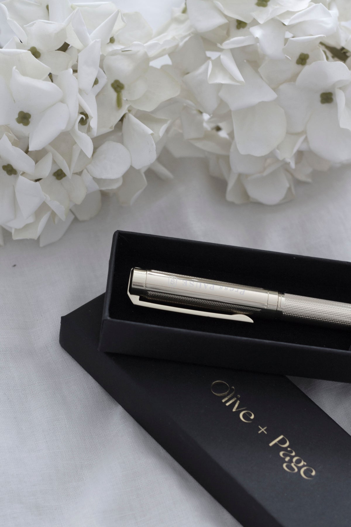 ‘Press Pause’ Gold Luxe Pen from Olive + Page