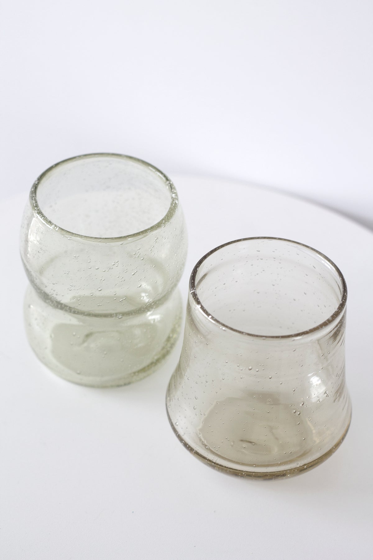 Tom Tumbler – Mouth-Blown Glass with Speckled Texture