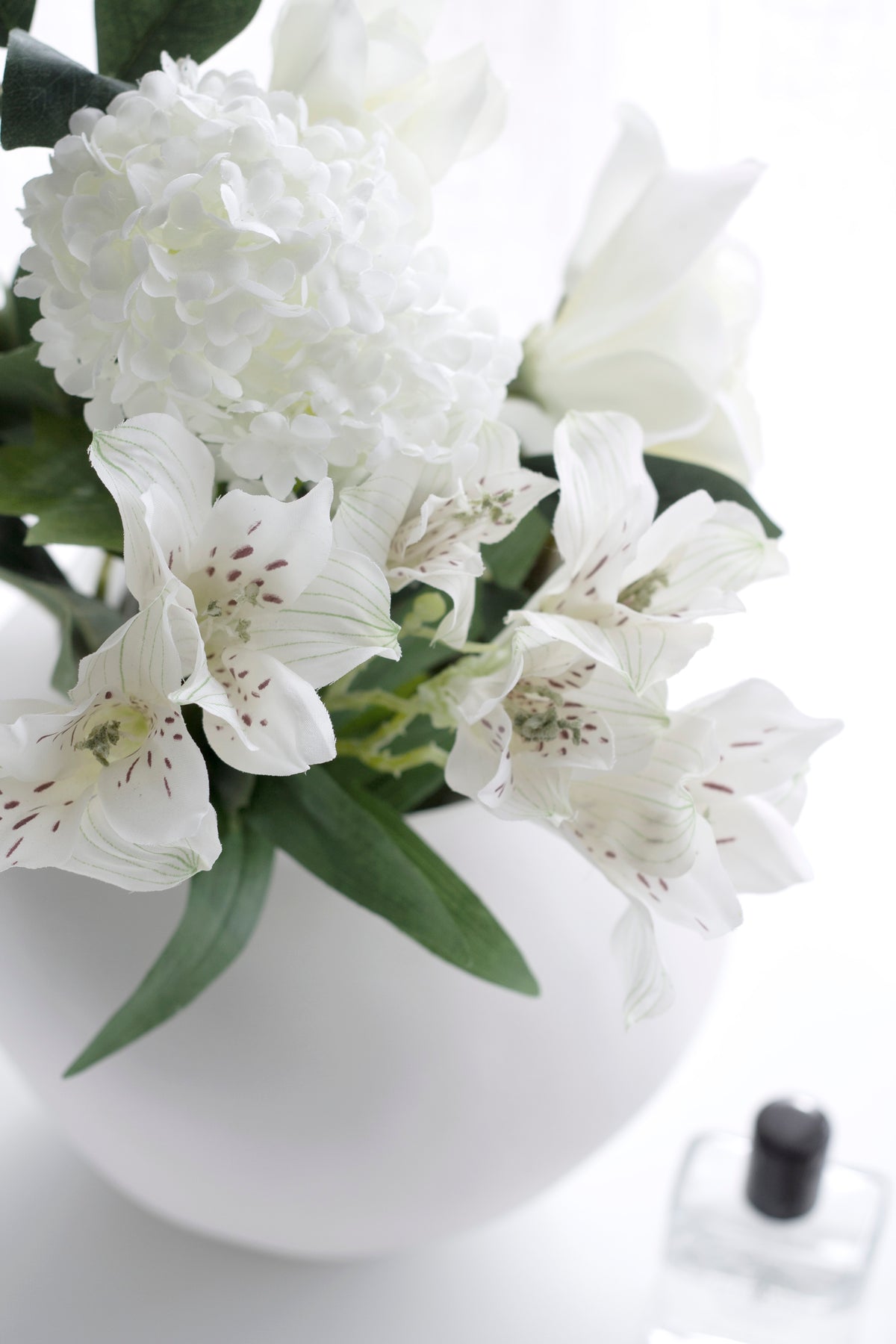 Astromelia Stem, White Diamond 63cm Faux Flower