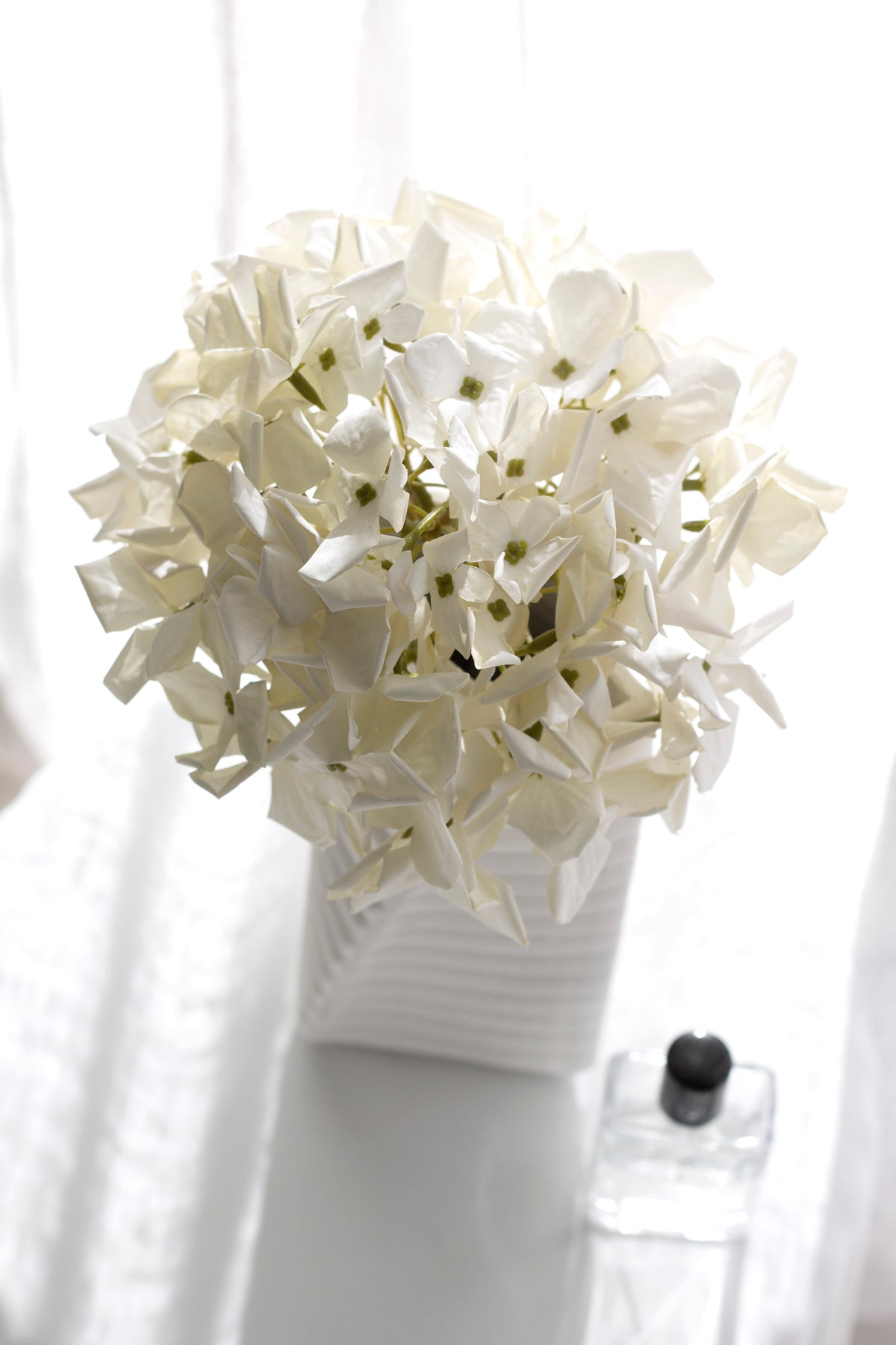 Grandiflora Hydrangea Stem, White or Pink 62cm Faux Flower