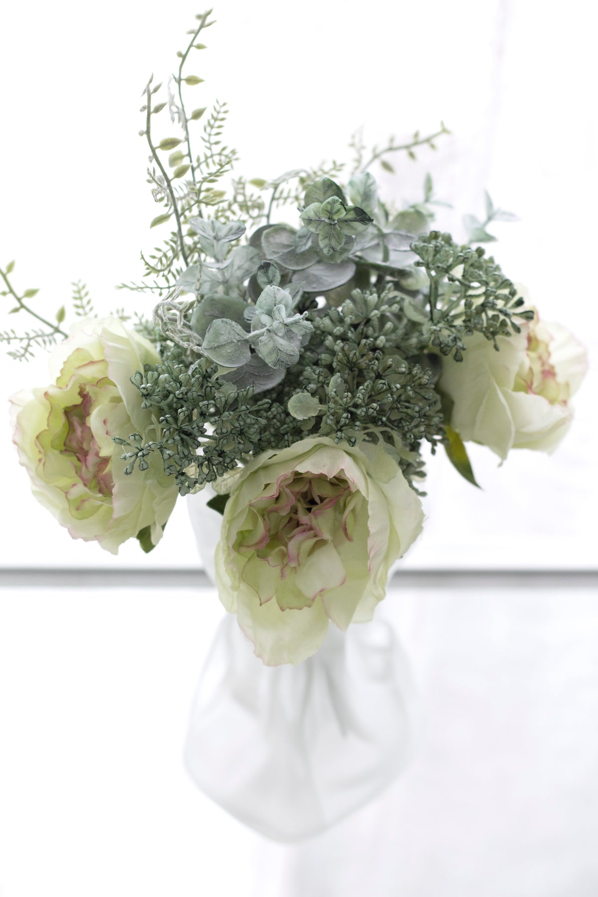 Ranunculus Berry Mix Bouquet, Green 28cm Faux Bunch