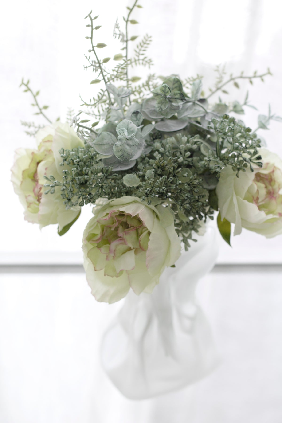 Ranunculus Berry Mix Bouquet, Green 28cm Faux Bunch