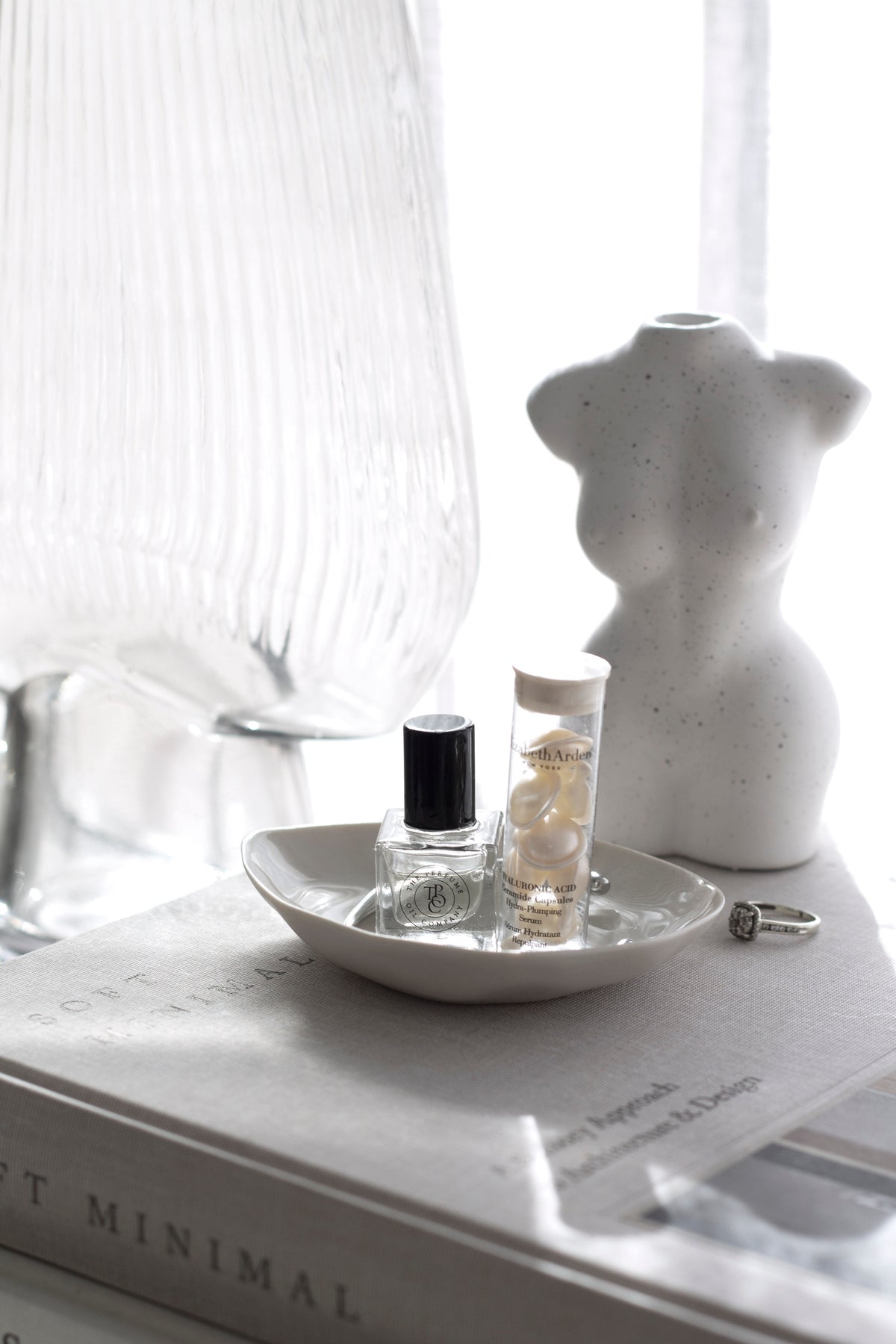Female Form Figure Vase – Mini Sculptural Ceramic