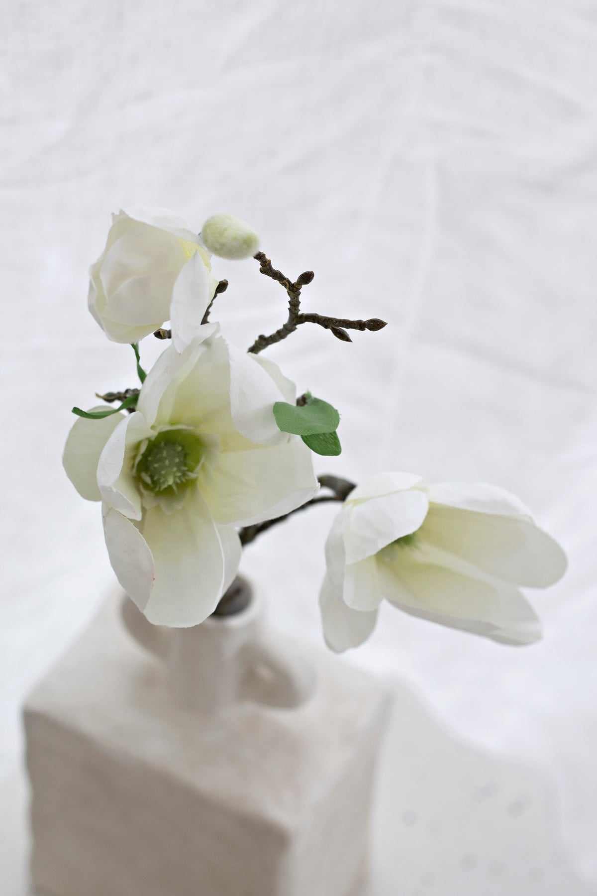Evergreen Magnolia, White 43cm Faux Stem
