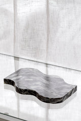 Frida Wavy Tray Calcutta Marble