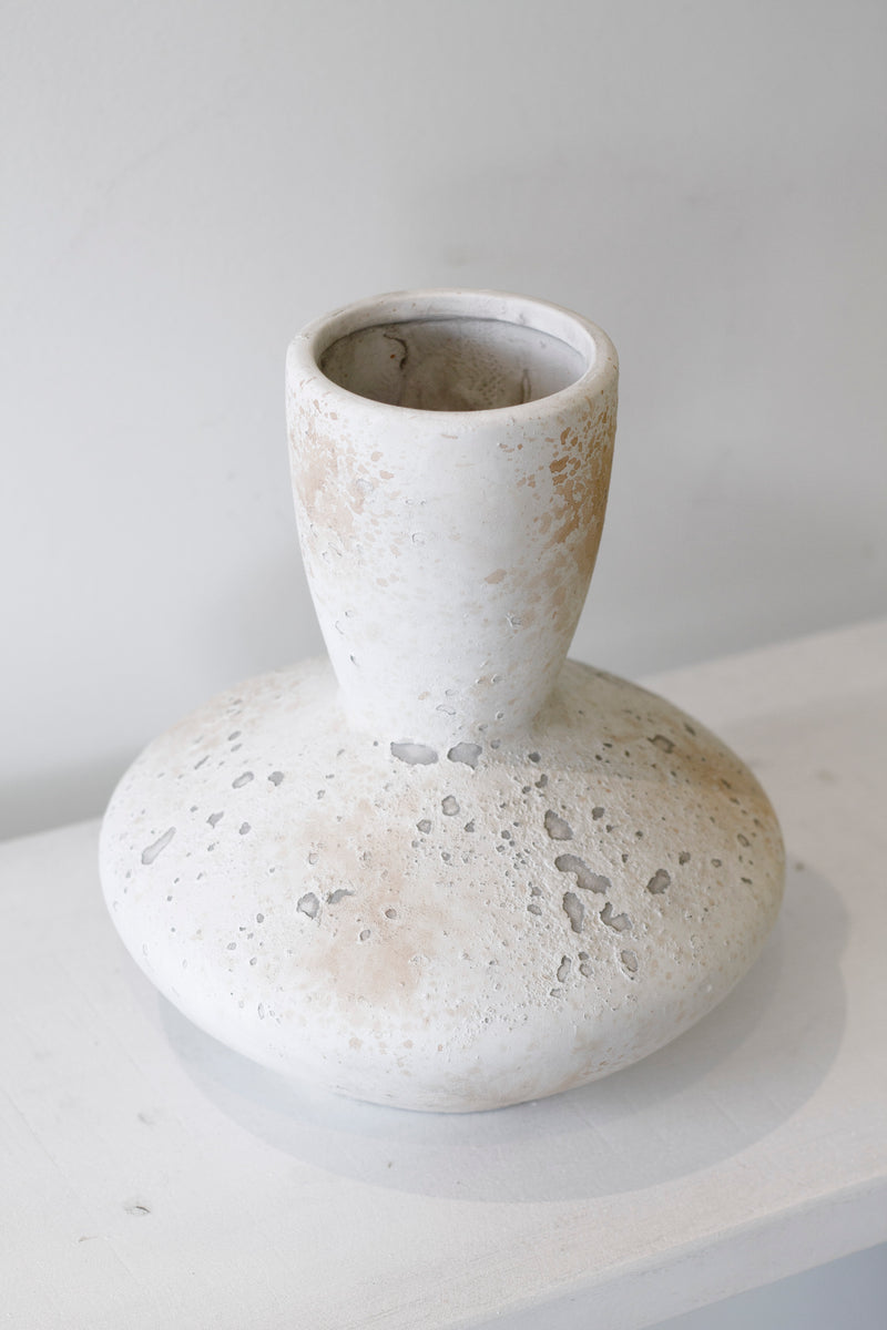 Contour Ceramic Vase