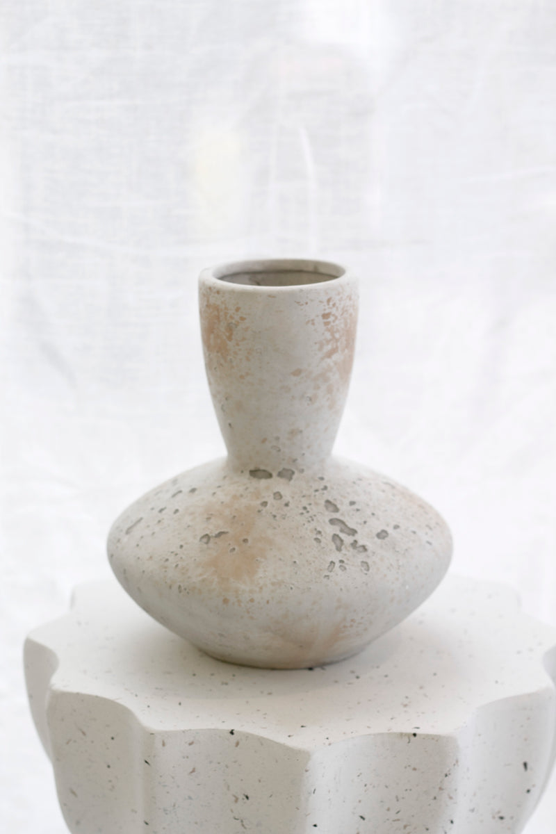 Contour Ceramic Vase