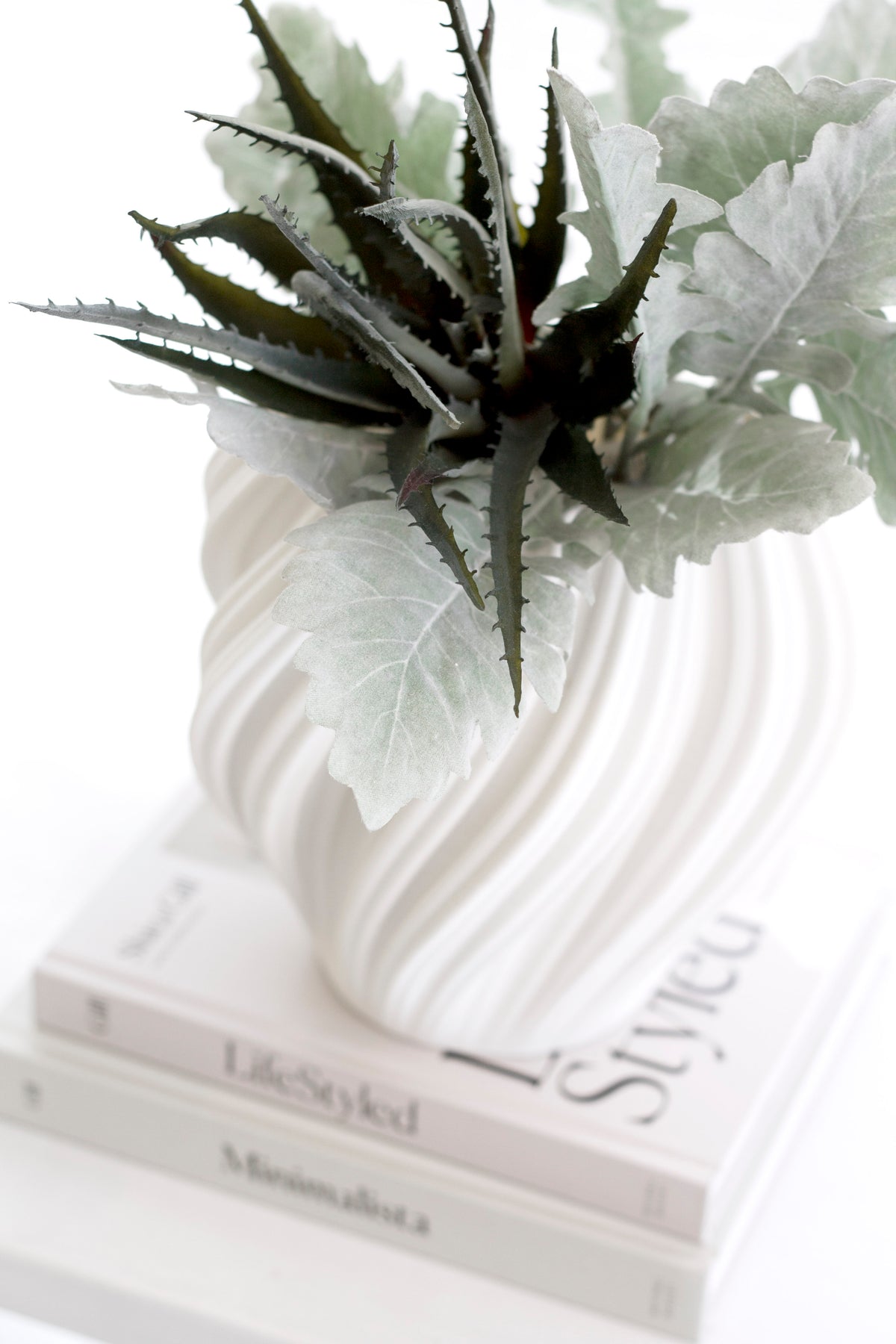 Amelie 3D Printed Ceramic Vase black and white together