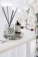 Elle Petal-Edge Marble Tray from Papier HQ – Round Calcutta Display Dish
