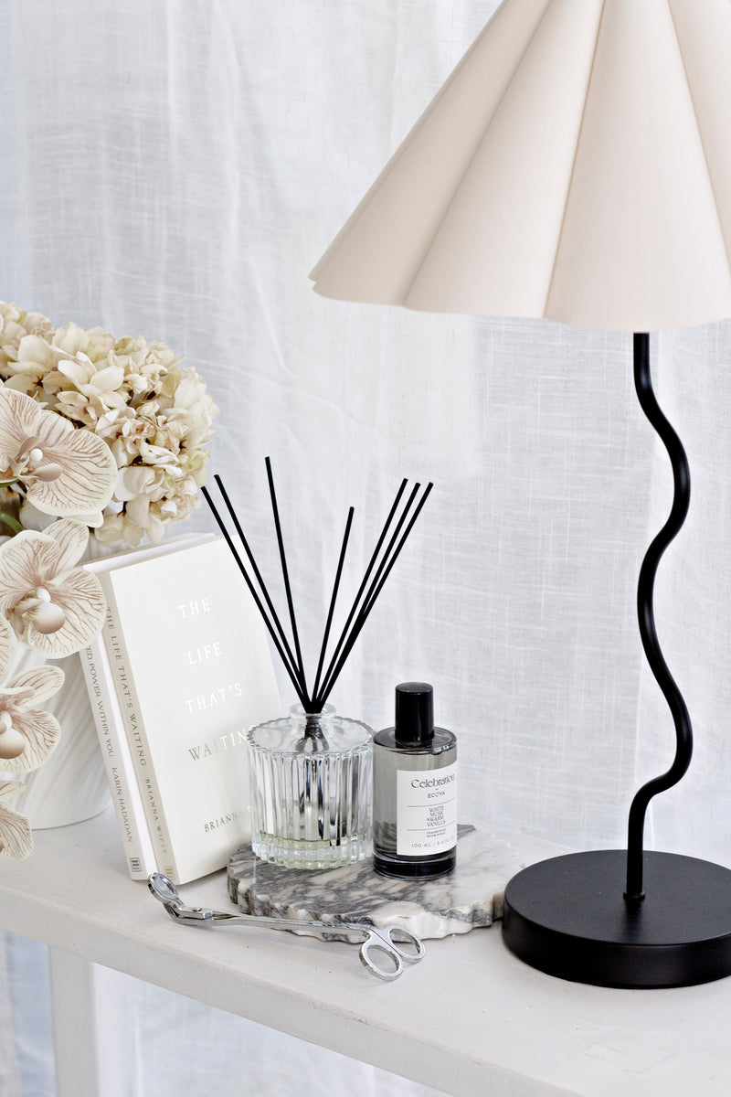 Elle Petal-Edge Marble Tray from Papier HQ – Round Calcutta Display Dish