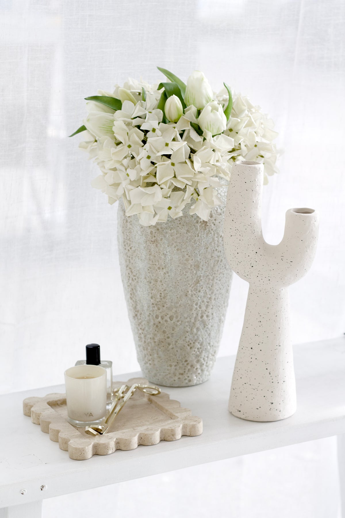 Grandiflora Hydrangea Stem, White or Pink 62cm Faux Flower