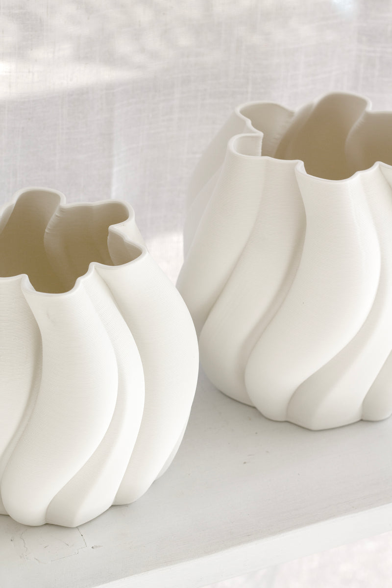 Emmy 3D Printed Ceramic Vase – Sculptural White Vessel | Small & Large