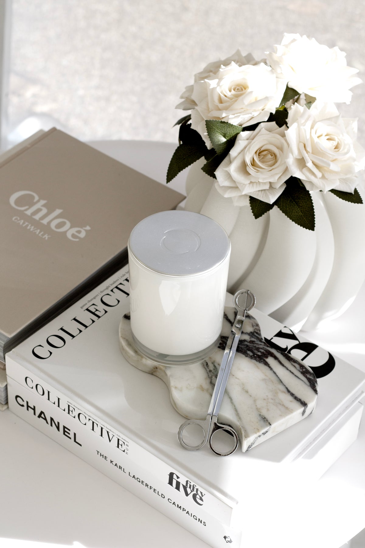 Frida Wavy Marble Tray – Calacatta Display Dish