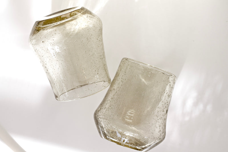 Tom Tumbler – Mouth-Blown Glass with Speckled Texture