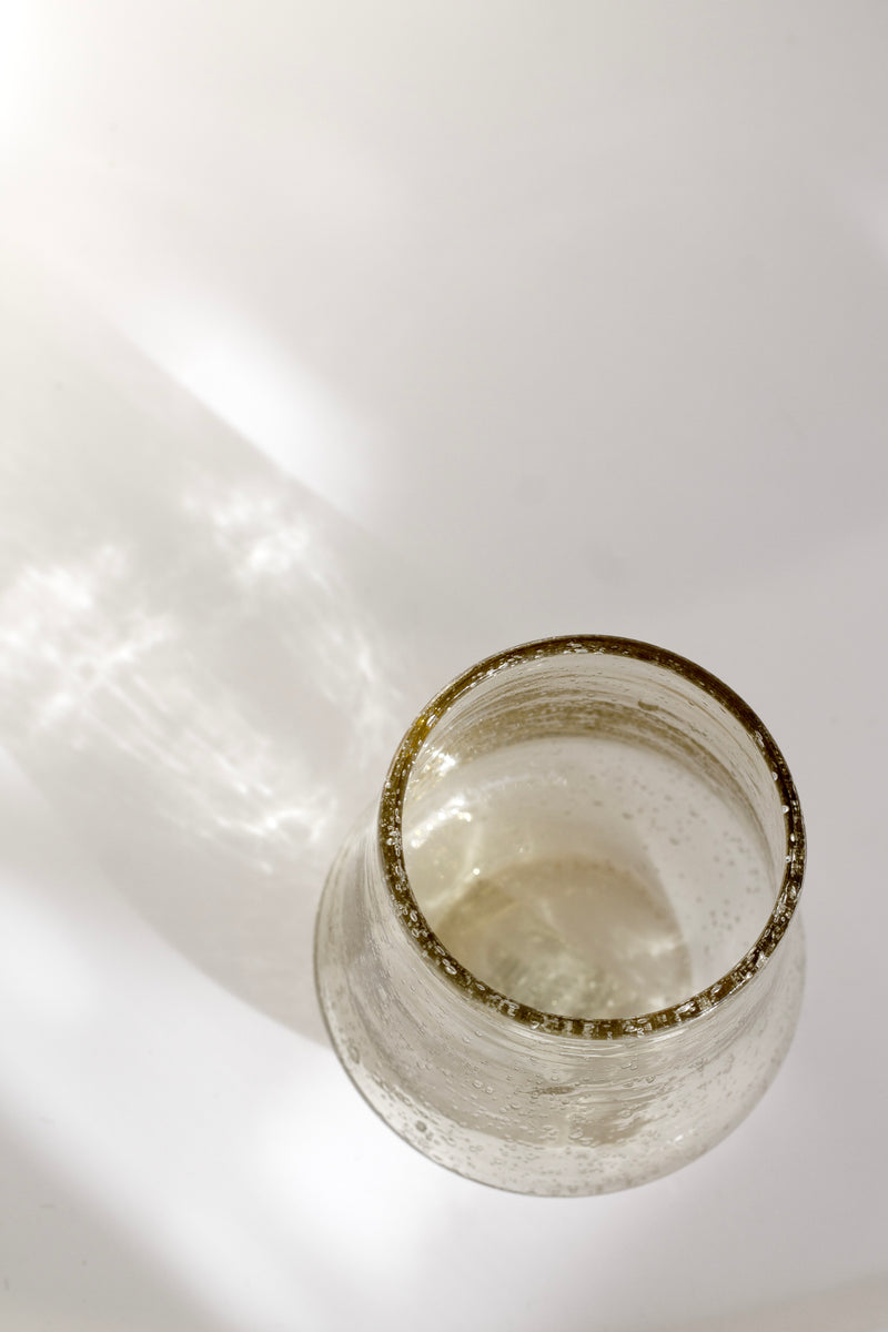 Tom Tumbler – Mouth-Blown Glass with Speckled Texture