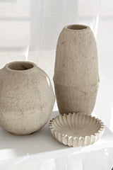 Rome Scalloped Stoneware Platter – Neutral Textured Bowl