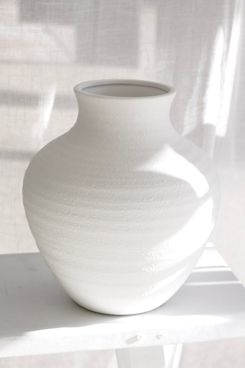 White Urn Vase – Matte Terracotta Statement Piece in Two Sizes
