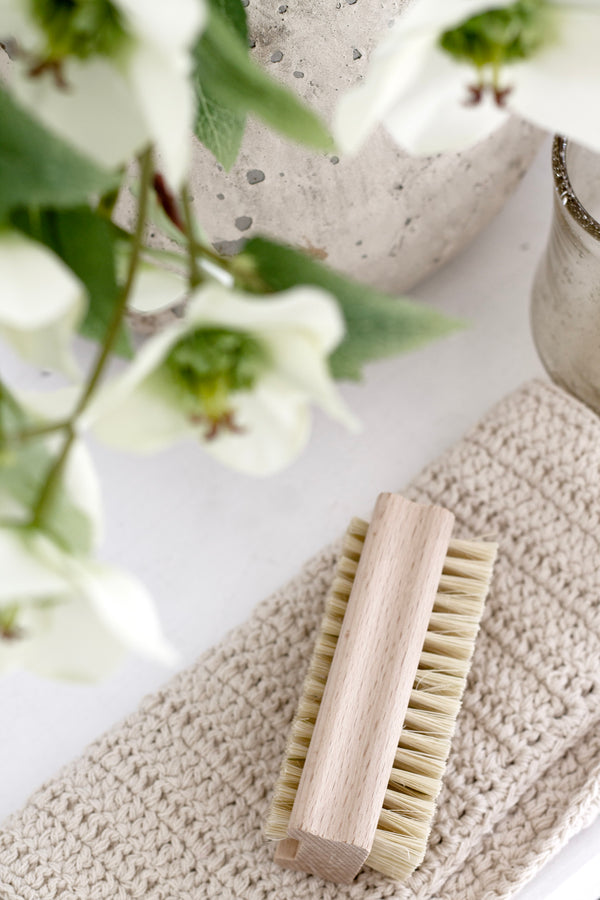 Beechwood Nail Brush with Tampico Bristles – Natural Hand Care