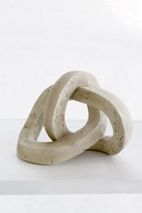 Marley Decorative Link Sculpture – Sand Resin Chain Ornament