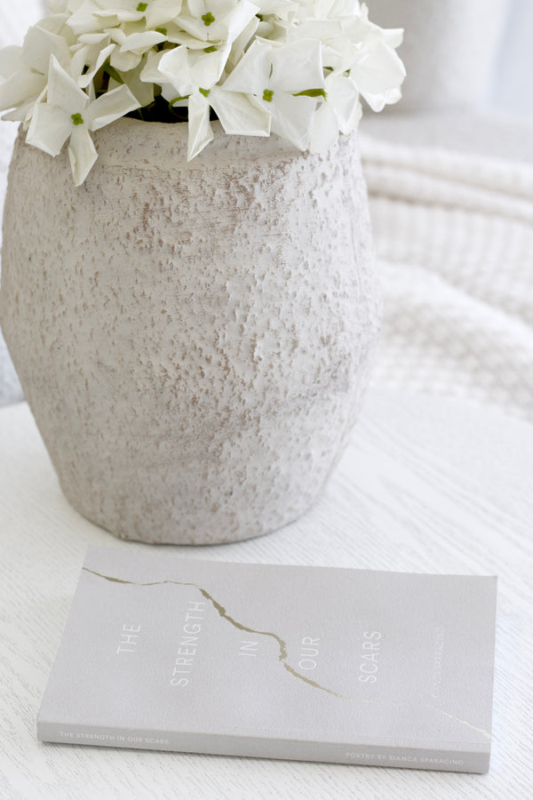 Zandra Off-White Terracotta Vase – Sculptural Modern Vase