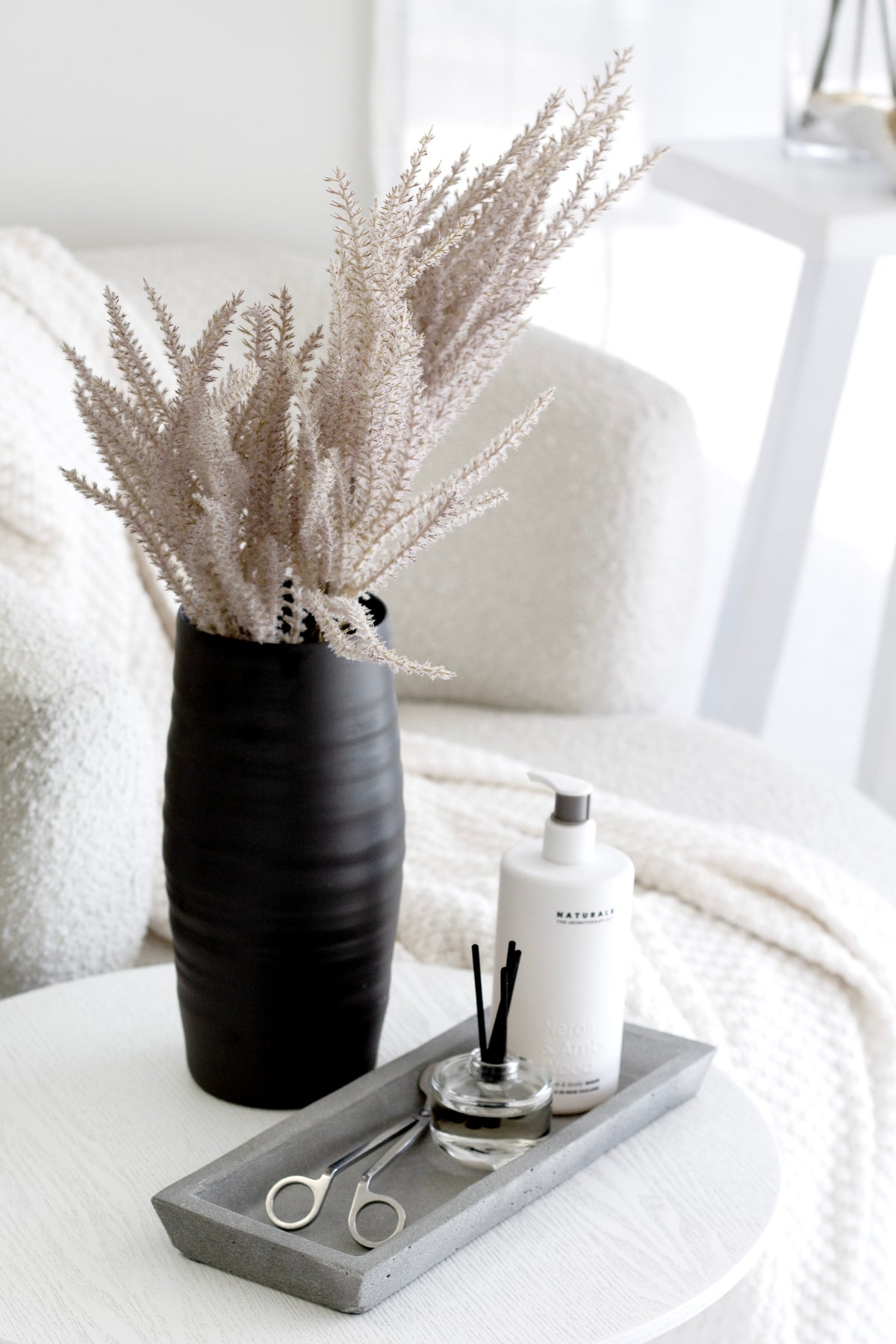 Ash Textured Ceramic Vase – Beige or Black