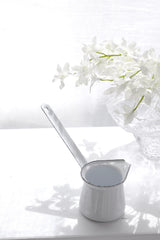 Dishy Enamel Butter Melter White – Durable Classic Cookware 7cm