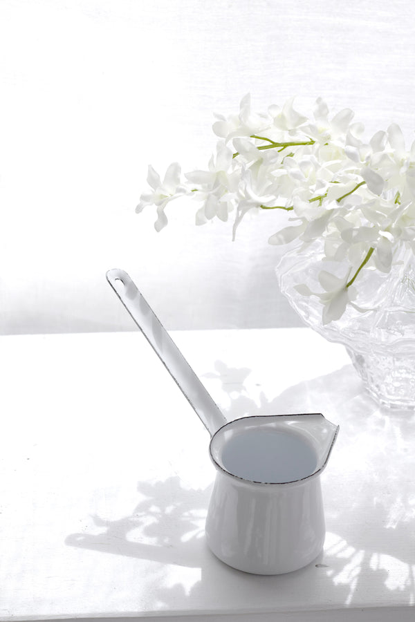 Dishy Enamel Butter Melter White – Durable Classic Cookware 7cm