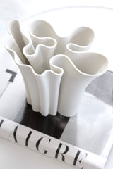 3D Printed Cohen Sculptural Vase – White Porcelain 22cm