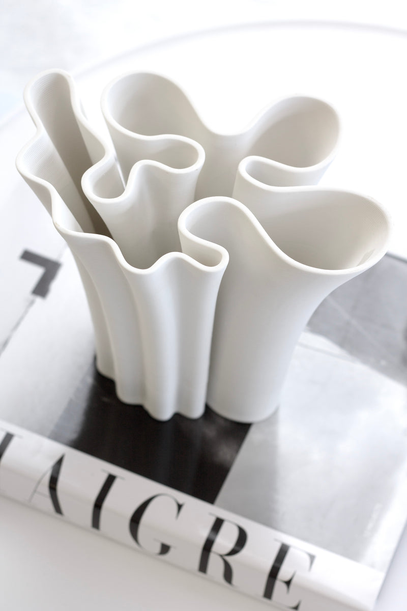 3D Printed Cohen Sculptural Vase – White Porcelain 22cm
