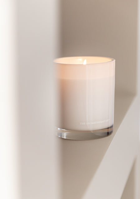 Naturals Rose Jasmine & Oud Candle – Floral & Oud Soy Wax Blend